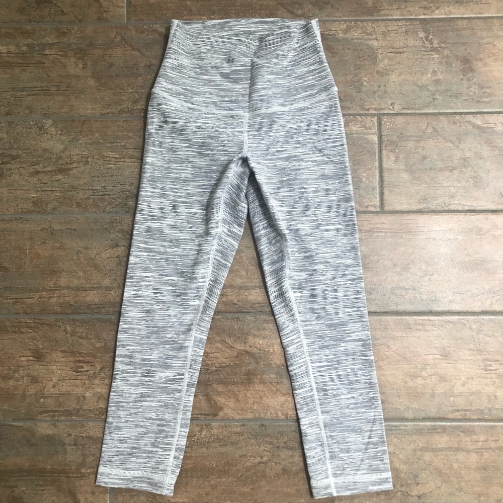 Lululemon cropped printed leggings size 4